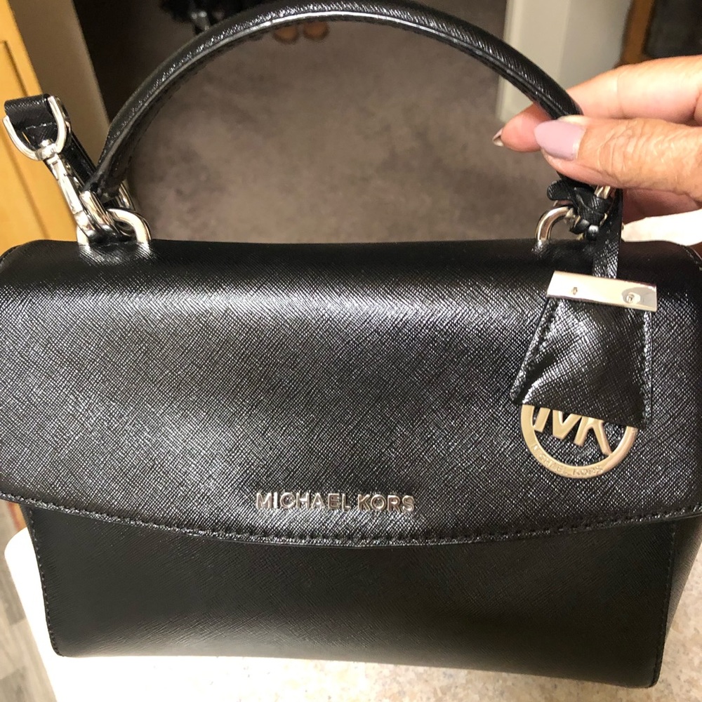 BRAND NEW $135 Michael Kors black leather handbag
